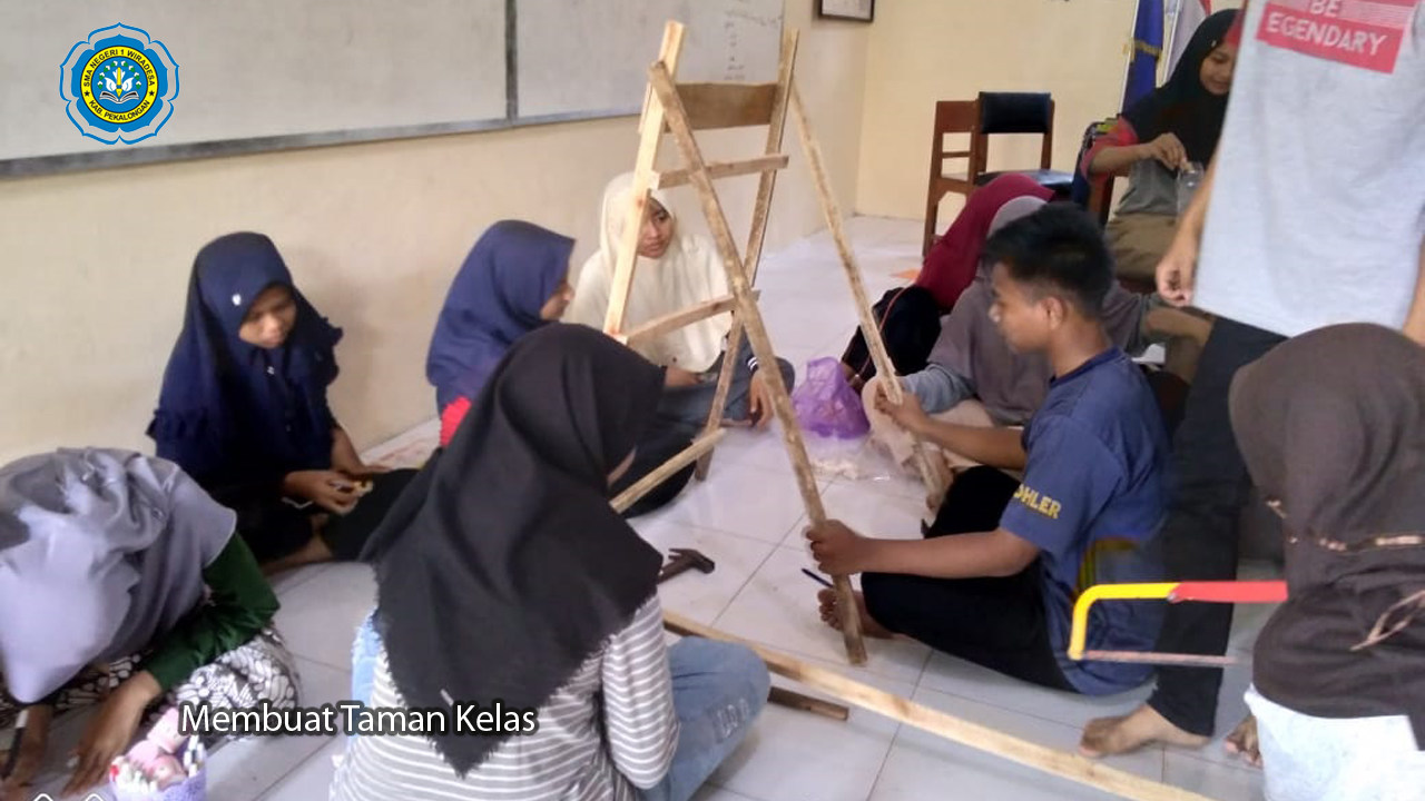 Membuat taman kelas